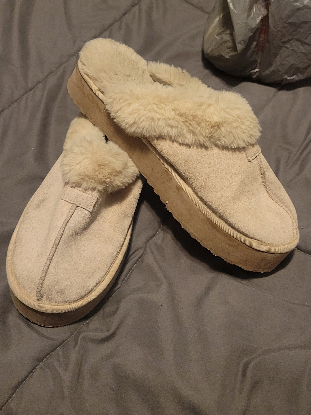 Secret Treasures Cream Faux Fur Slip-On Clog Slippers